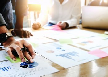 Top 7 Benefits of Bespoke Project Management Software for SMEs