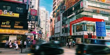 7 outdoor marketing tips to help your business grow.