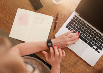 5 Reasons Why You Should Use a Virtual Personal Assistant for Your Business