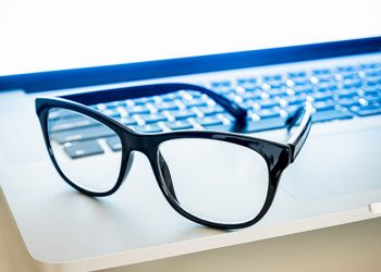 Why Do You Need Glasses With Blue Light Blocking Technology