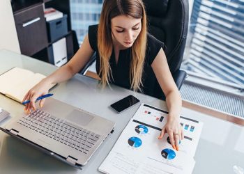 Business Analyst Course, Scope, Fees, Top Institutes, Salary