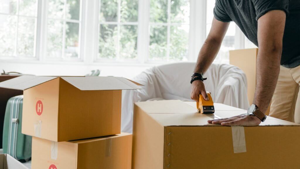 How To Use A Moving Cost Calculator For An Affordable Move