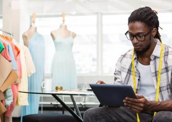 Pros of Fashion Designing Career