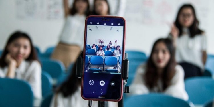 types of product images 05 - 8 Types of Product Images Every Ecommerce Store Needs